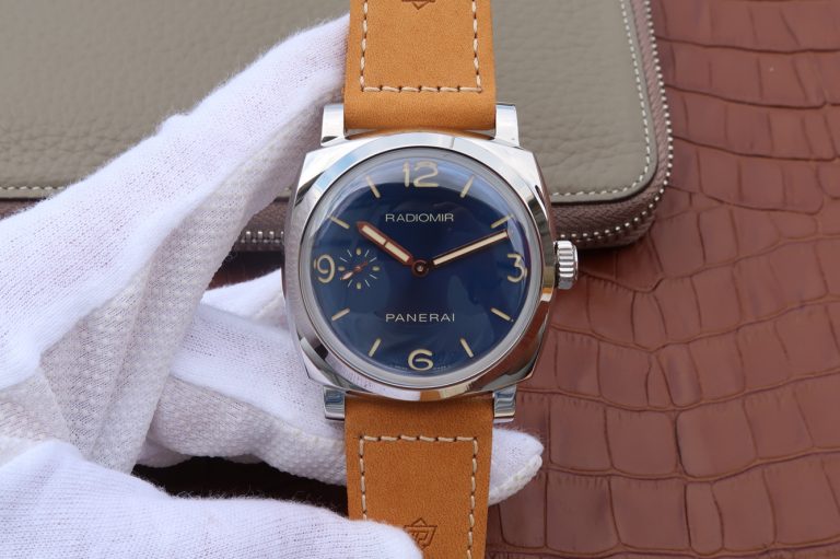 Replica Panerai PAM 690